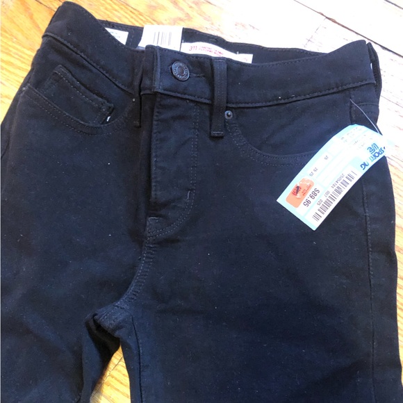 Levi’s 311 size 25/30 BNWT shaping skinny tummy slimming mid-rise - Picture 3 of 5